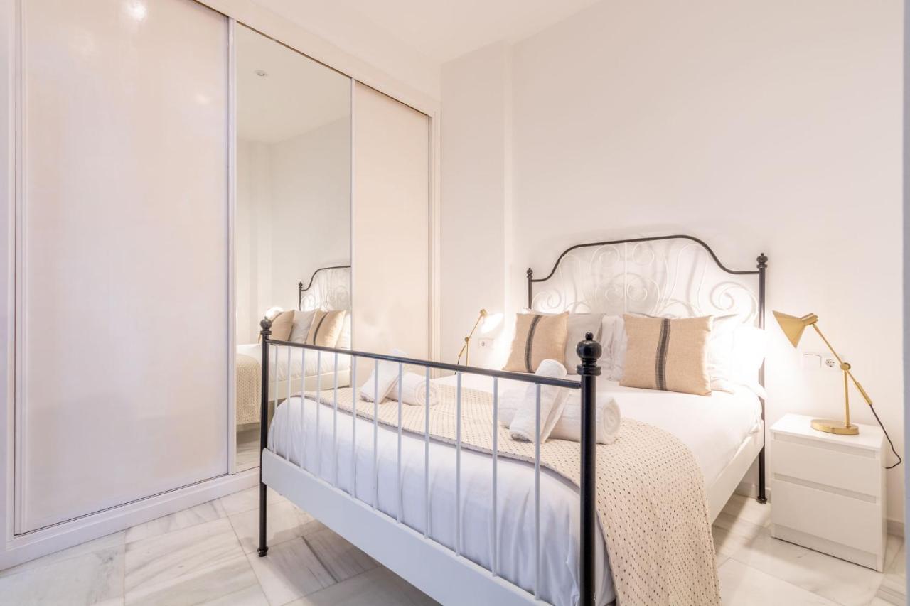 Terceros City Center Deluxe By Valcambre Seville Luaran gambar